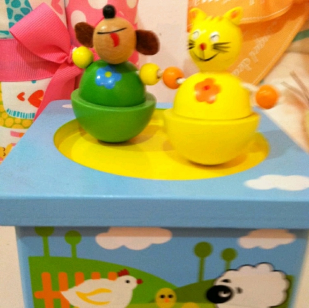 Hand-painted music boxes